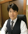 株式会社飯尾運輸 代表取締役 飯尾 栄治 様 株式会社飯尾運輸 代表取締役 飯尾 栄治 様