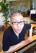 株式会社エフエムふくやま パーソナリティ 西田 茂弘 様 株式会社エフエムふくやま パーソナリティ 西田 茂弘 様